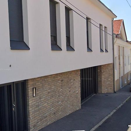 Babaház Apartment Pecs Bagian luar foto